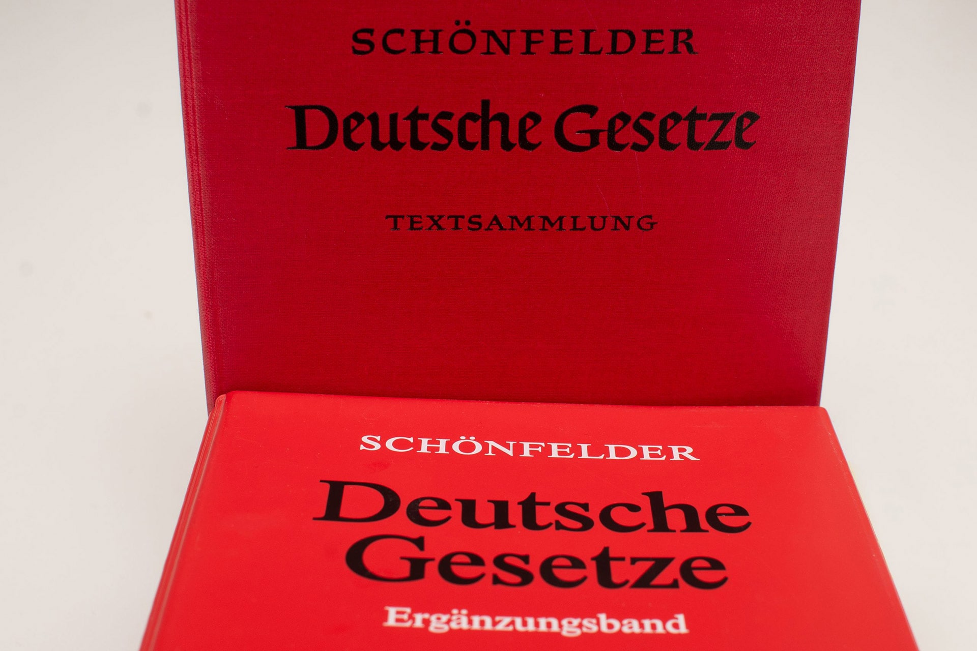 Darstellung des Buches Deutsche Gesetze vom Autor Schönfelder.